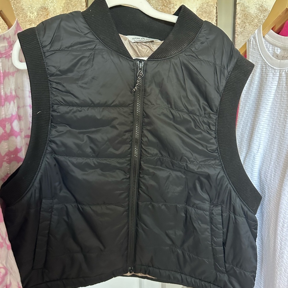 Alpine Design Black Quilted Vest